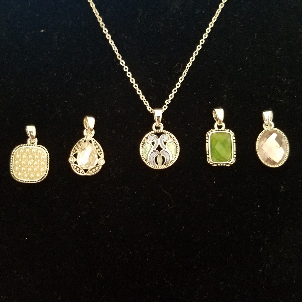 Silver-Tone Interchangeable Pendant Necklace Set - image 1